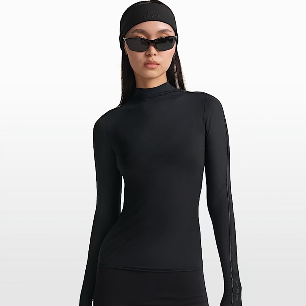 🔥 NWT SKIMS x NIKE Weightless Layers Mock Neck Long Sleeve OBSIDIAN (MEDIUM)